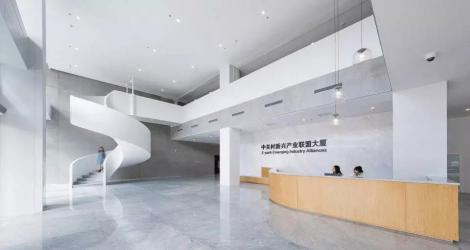 成都海倫天麓銷售中心，東方優(yōu)雅與現(xiàn)代融合的空間縮影！